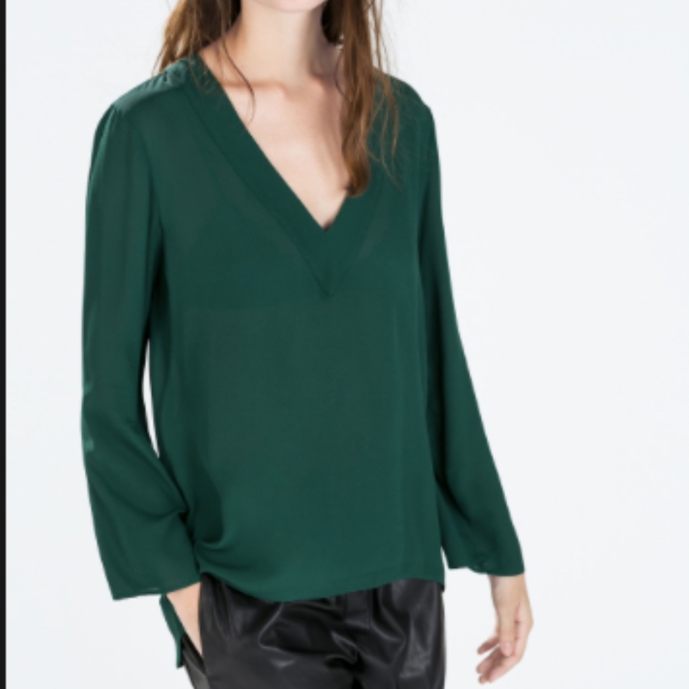 Zara green v neck blouse, XS